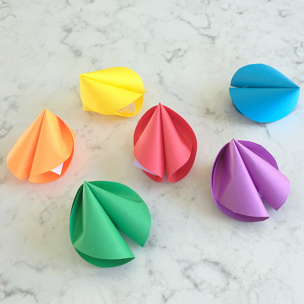How to make paper fortune cookies with a template